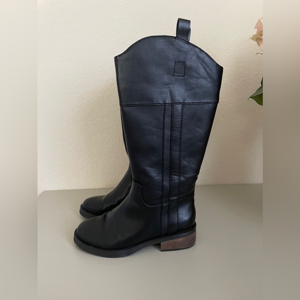 Crown Vintage Black Sole Footwear